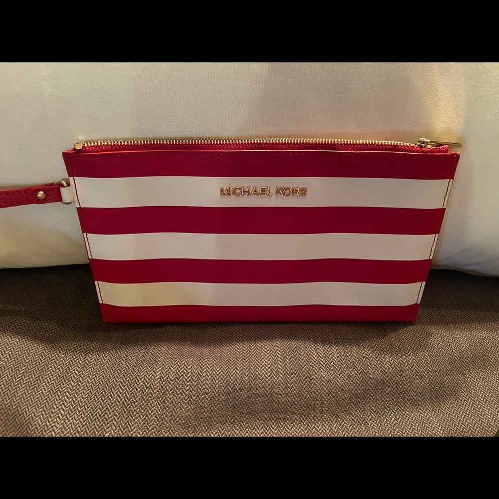 Michael Kors wristlet